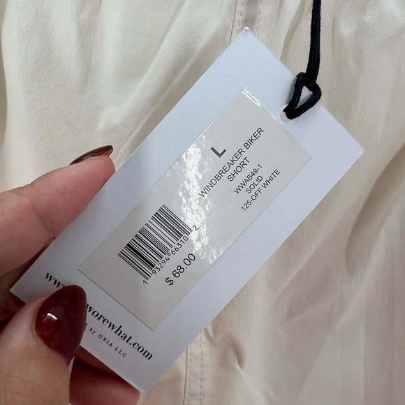 WEWOREWHAT Windbreaker Biker Shorts In Off White - Picture 3 of 7